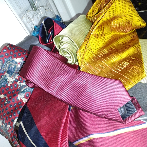 Lot of Assorted Men Ties - Picture 1 of 4